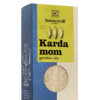 Schachtel SONNENTOR KARDAMOM GEMAHLEN in grün-blauer Verpackung, mit schwarzem Text und einer Abbildung von Kardamomkapseln.