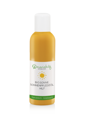 Eine Flasche Omariahilf Naturalance Hautpflegeöl mit weißem Verschluss und der Aufschrift „SONNE. HILF APRES SUN“ mit „Sanddorn • Edelweiß“.