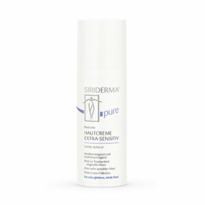 Weiße Flasche HAUTCREME EXTRA-SENSITIV – leicht duftend mit blauem und silbernem Text, entwickelt für die Pflege empfindlicher Haut.