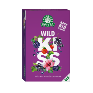 Lila Schachtel KOTTAS DR.TEE WILD KISS Früchtetee, verziert mit Bildern von Beeren und Blumen, mit den Aufschriften „Neue Bio Rezeptur“ und „Früchtetee mit natürlichem Aroma“.