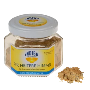 Ein Glas mit der Aufschrift „DER HEITERE HIMMEL – für harmonische GedankenL“ enthält eine Räuchermischung von Indigo Enterprises, einige davon sind daneben ausgestellt.