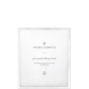 Ein weißes Päckchen mit der Aufschrift „Pro Youth Lifting Mask“ von Vinoble Cosmetics, beschrieben als feuchtigkeitsspendende und regenerierende Tuchmaske für jeden Hauttyp.