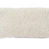 Ein flauschiges, rechteckiges Fleece-Stirnband mit Sherpa-Textur in Creme, genannt WAERME ST-TIER KR.HOT SHERPA.