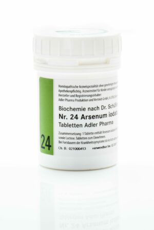 Weiße Flasche mit der Aufschrift „SCHUESS 24 ARSEN JOD D12 ADL“ zur homöopathischen Anwendung; enthält Tabletten von Adler Pharma.