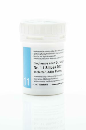 Weißer Behälter mit der Aufschrift „SCHUESS 11 SILIC D12 ADL“ von Adler Pharma, mit Angaben in deutscher Sprache.