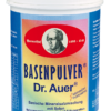 Behälter mit BASEN PLV DR.AUER, einer basischen Mineralsalzmischung mit Selen, versehen mit einem regenbogenfarbenen Etikett und dem Bild einer historischen Persönlichkeit.