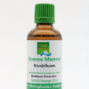 Eine 50ml braune Flasche mit grünem Verschluss und der Aufschrift „GEMMO MAZERAT MANDELBAUM PHYTOPHARMA“ enthält Mandelextrakt von Phyto Pharma GmbH.