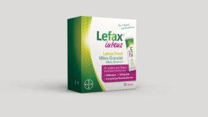 Eine Packung LEFAX INTENS GRAN Lemon Fresh im grün-weißen Design enthält Simeticon Mikrogranulat à 250 mg pro Beutel. Sie enthält 20 Beutel.