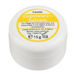 Weißes Gefäß mit der Aufschrift „ENGELWURZBLS CAS“ in deutscher Sprache zur nasalen Anwendung, mit gelbem Etikett oben. Enthält 15 g und ist mit einem 12-Monats-Ablaufsymbol versehen.