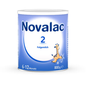 800 g Dose NOVALAC 2 Folgemilch für Säuglinge im Alter von 6–12 Monaten mit einer Giraffenillustration auf blau-weißem Hintergrund.