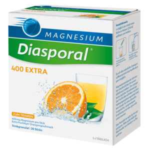 Schachtel MAGN DIASP.400 EXTR TRINGRAN mit Abbildung einer Orangenscheibe und eines Glases Wasser sowie Gebrauchsanweisung. Enthält 20 Sticks Magnesium-Granulat mit Orangengeschmack zum Trinken.